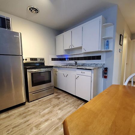 Modern Private 1Br Apt. W/Free Prkg + Fast Wi-Fi Sault Ste. Marie Kültér fotó