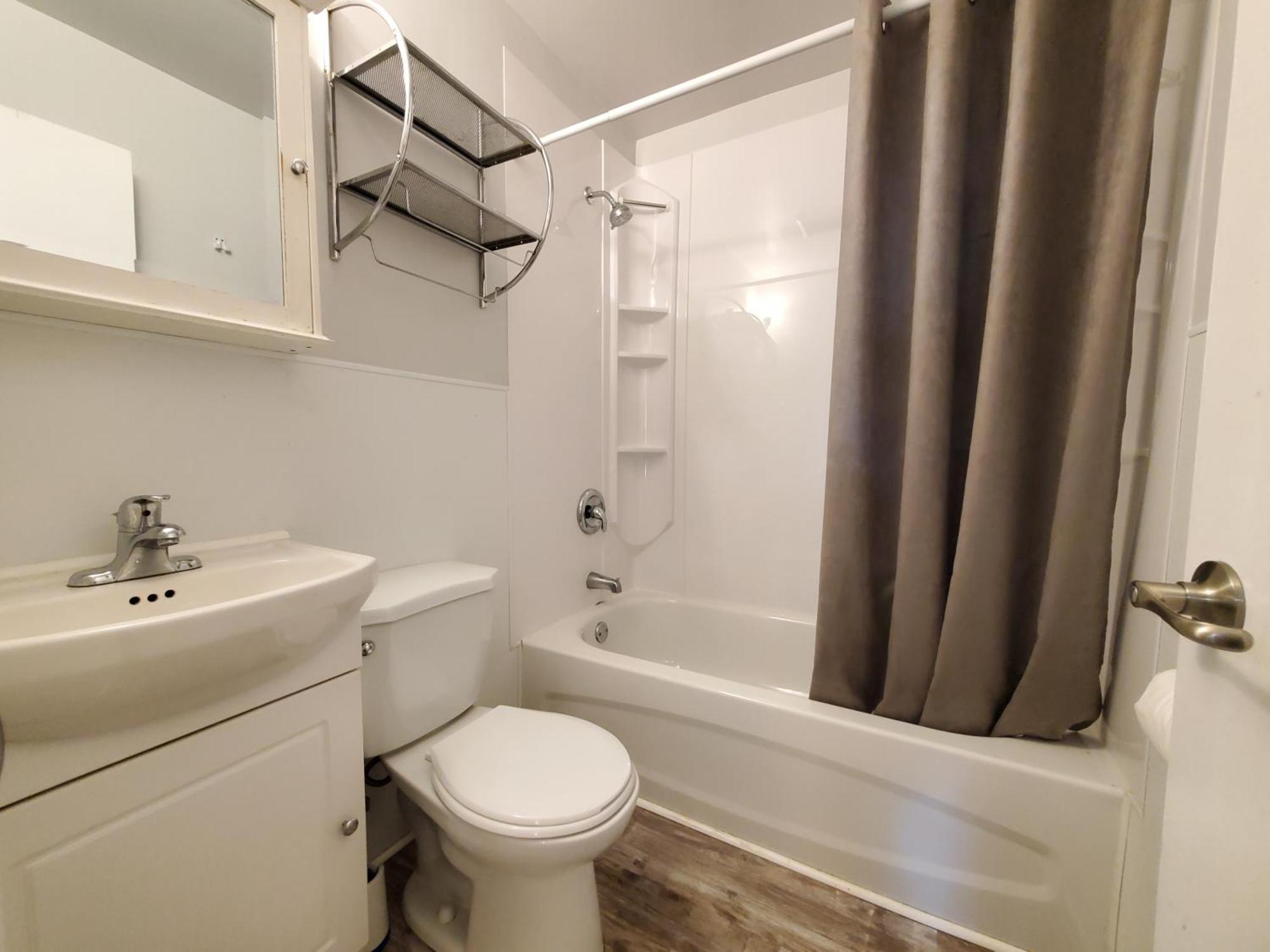 Modern Private 1Br Apt. W/Free Prkg + Fast Wi-Fi Sault Ste. Marie Kültér fotó